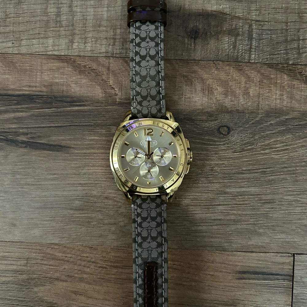 Coach Signature Logo Watch